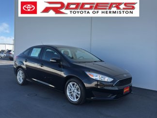 Used 2017 Ford Focus SE w/ Cold Weather Package image 1