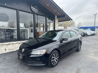 Used 2017 Volkswagen Jetta SE image 1