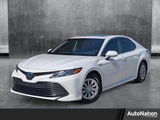 Used 2019 Toyota Camry LE image 1