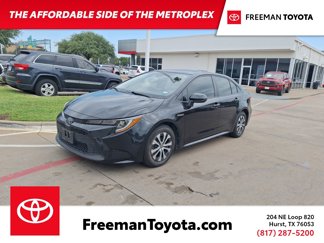 Used 2021 Toyota Corolla LE image 1