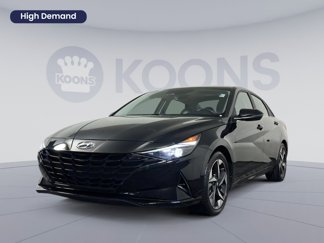 Used 2023 Hyundai Elantra Limited image 1