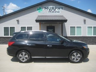 Used 2020 Nissan Pathfinder SV image 1