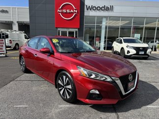 Used 2022 Nissan Altima 2.5 SL image 1