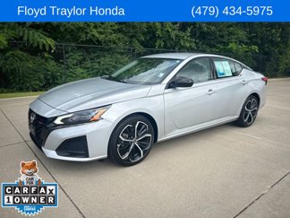 Used 2023 Nissan Altima 2.5 SR image 1