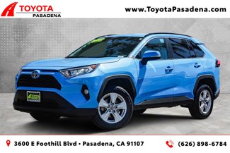 Used 2021 Toyota RAV4 XLE image 1