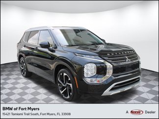 Used 2024 Mitsubishi Outlander SEL image 1