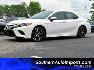 Used 2018 Toyota Camry SE image 1