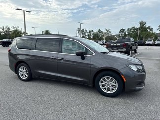 Used 2021 Chrysler Voyager Lxi image 1
