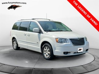 Used 2008 Chrysler Town & Country Touring image 1