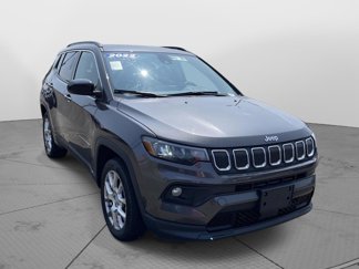 Used 2022 Jeep Compass Latitude w/ Sun and Sound Group image 1