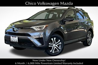 Used 2017 Toyota RAV4 LE image 1