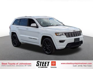 Used 2022 Jeep Grand Cherokee Laredo X image 1