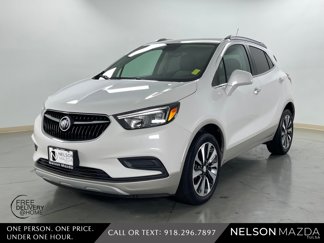Used 2021 Buick Encore Preferred image 1