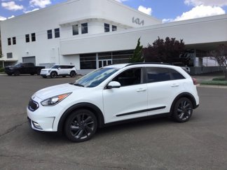 Used 2017 Kia Niro image 1