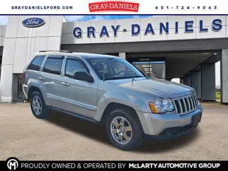 Used 2010 Jeep Grand Cherokee Laredo image 1