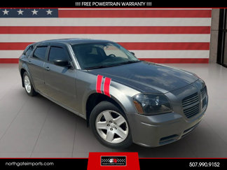 Used 2005 Dodge Magnum SE image 1