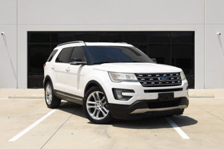 Used 2016 Ford Explorer XLT w/ Equipment Group 202A image 1