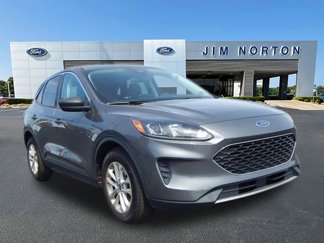 Used 2022 Ford Escape SE image 1