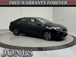 Used 2024 Kia Forte LXS image 1