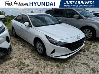 Used 2022 Hyundai Elantra SE w/ Cargo Package image 1