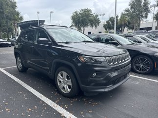 Used 2022 Jeep Compass Latitude image 1