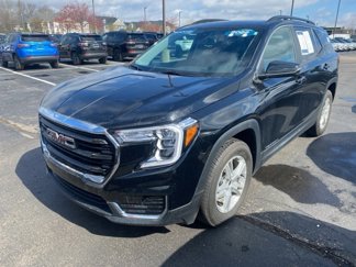 Used 2022 GMC Terrain SLE w/ Driver Convenience Package image 1