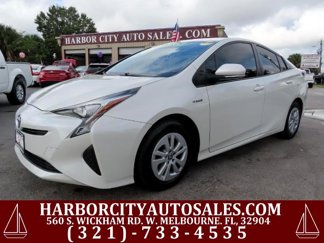 Used 2016 Toyota Prius Two image 1