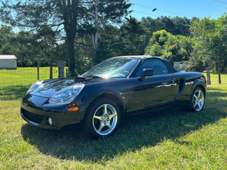 Used 2003 Toyota MR2 image 1