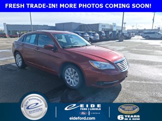 Used 2013 Chrysler 200 LX image 1