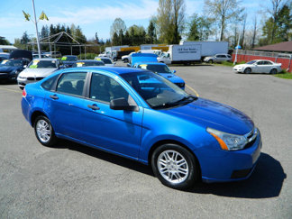 Used 2011 Ford Focus SE image 1