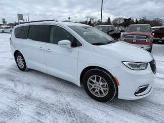 Used 2022 Chrysler Pacifica Touring-L image 1