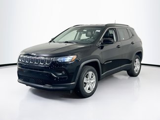Used 2022 Jeep Compass Latitude image 1