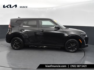 Used 2023 Kia Soul LX w/ LX Technology Package image 1