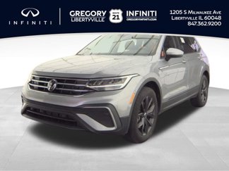 Used 2024 Volkswagen Tiguan SE image 1