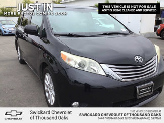 Used 2016 Toyota Sienna Limited image 1