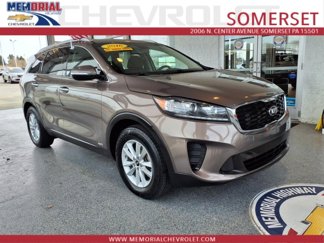 Used 2019 Kia Sorento LX w/ LX Convenience Package image 1