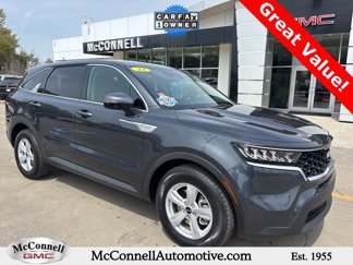Used 2023 Kia Sorento LX image 1