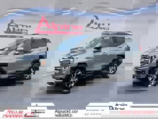 Used 2023 GMC Terrain SLT image 1