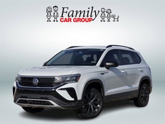 Used 2022 Volkswagen Taos S image 1