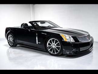 Used 2006 Cadillac XLR V image 1