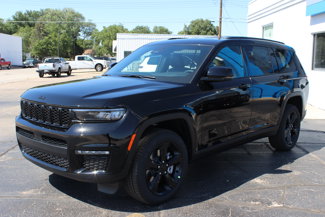 New 2025 Jeep Grand Cherokee L Limited image 1