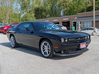 Used 2022 Dodge Challenger GT image 1