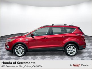 Used 2018 Ford Escape SE w/ Ford Safe & Smart Package image 1