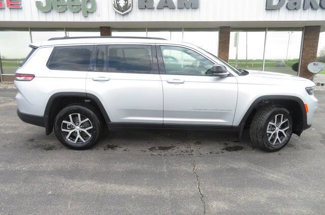 New 2025 Jeep Grand Cherokee L Limited image 1