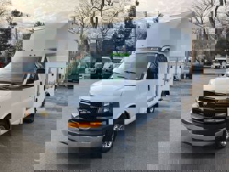Used 2018 Chevrolet Express 3500 w/ Power Convenience Package image 1