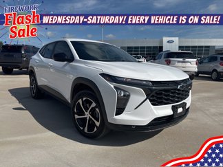 Used 2024 Chevrolet Trax RS image 1
