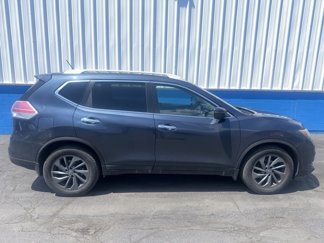 Used 2016 Nissan Rogue SL image 1