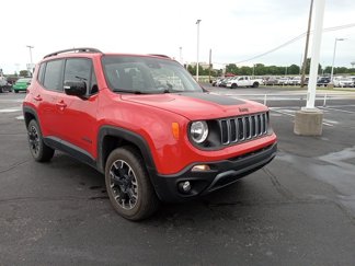 Used 2023 Jeep Renegade Latitude image 1