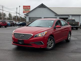 Used 2017 Hyundai Sonata SE image 1