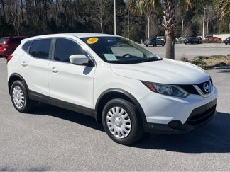 Used 2018 Nissan Rogue Sport S image 1